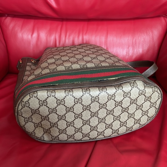 Gucci Vintage Supreme Monogram Large Bucket Bag - Picture 5 of 7